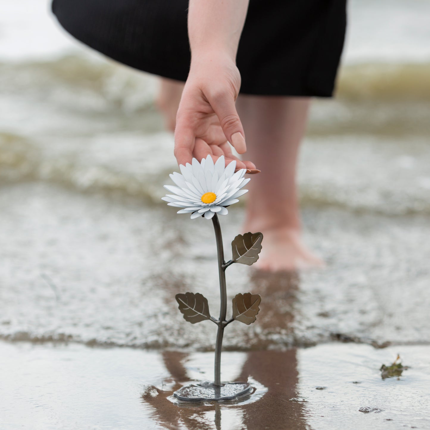Personalized Gift Hand-Forged Wrought Iron Metal Daisy